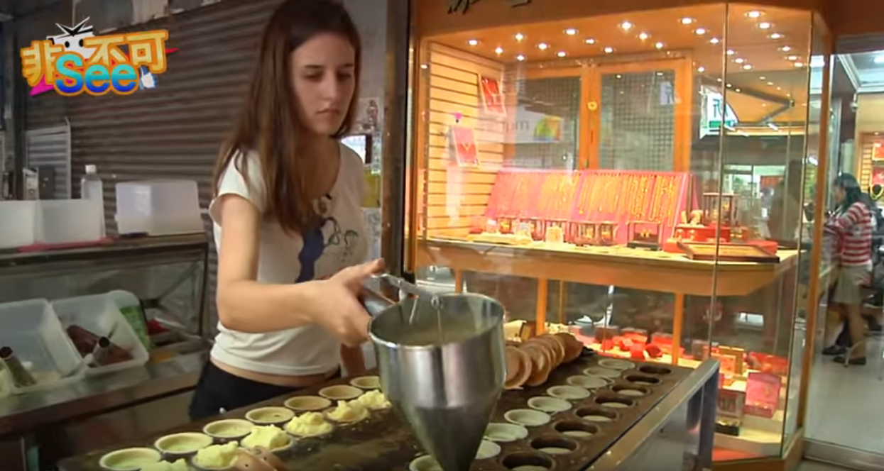 德國女孩來台「賣紅豆餅騎野狼」和台灣人學台語！被問怎麼那麼台：我是來這裡找家的