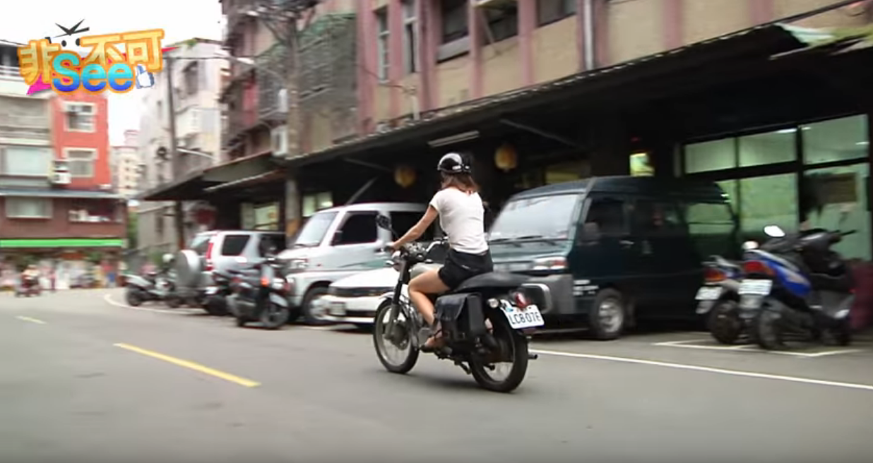 德國女孩來台「賣紅豆餅騎野狼」和台灣人學台語！被問怎麼那麼台：我是來這裡找家的