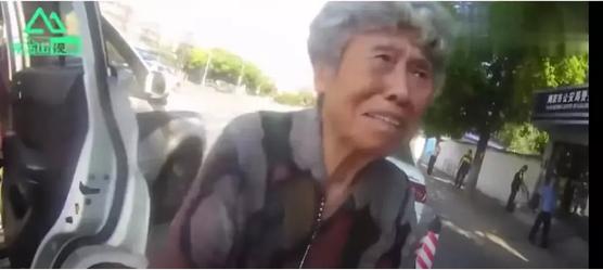 老來相守不離棄！在超市「與牽手50年的老伴走散」  八旬奶奶淚尋：我最怕的就是弄丟了你