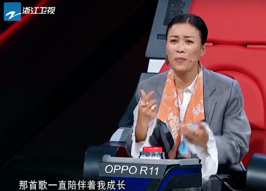 52歲歌手金智娟到《中國新歌聲2》參賽　4位評審「都沒轉身」門打開嚇傻：我...我....