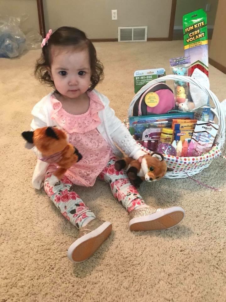 2歲小女娃「黑亮水汪汪大眼」爆紅全網　醫生「一眼看出不對勁」警醒全球父母：這有問題