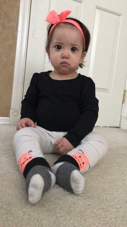 2歲小女娃「黑亮水汪汪大眼」爆紅全網　醫生「一眼看出不對勁」警醒全球父母：這有問題