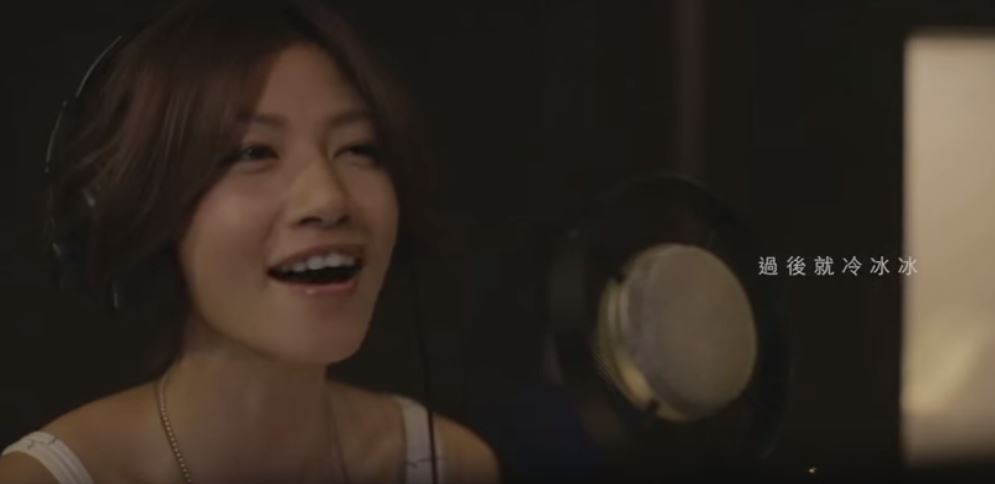 向偶像致敬！李千娜深情翻唱「江蕙組曲」　好聽到「淚水止不住」萬人全動容