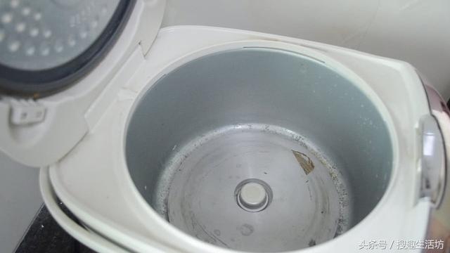 電子飯鍋用久了煮飯又慢又耗電？告訴你清理小撇步，擦一擦就可以了