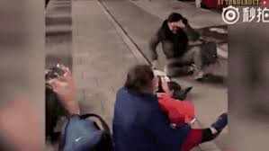 瑞典被中國奧客大鬧「遭外交部施壓」忍無可忍　拍影片呼籲「不准隨地便便」還幫台灣出氣