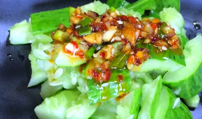 媽媽用了20年的涼拌汁    每次待客涼菜都是最受歡迎的！廚房小白也是看一遍就會    涼菜不用求人了