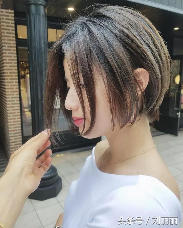 最修飾頭型的短髮30款，越剪越美，不得不去愛