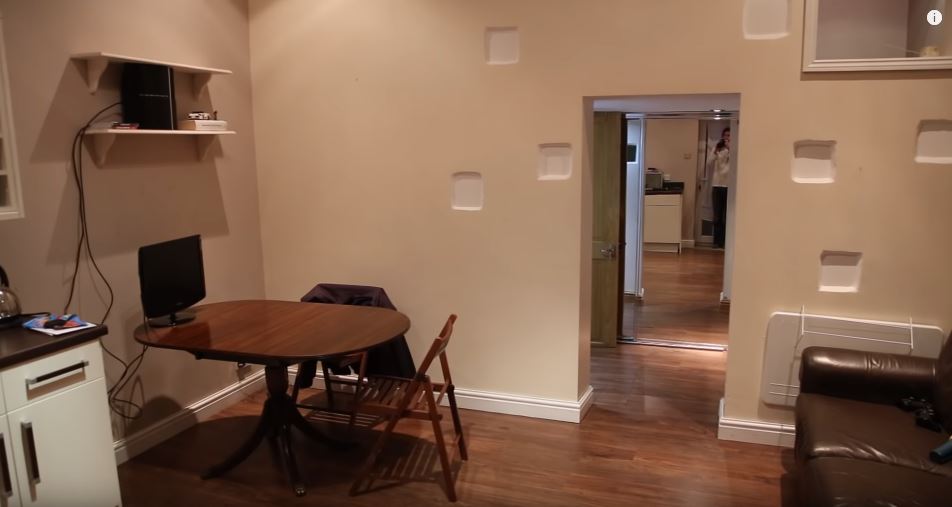 他買到「超便宜19世紀房子」樂歪　某天發現詭異入口「揭開30年前秘密」全身發毛：果然不對勁