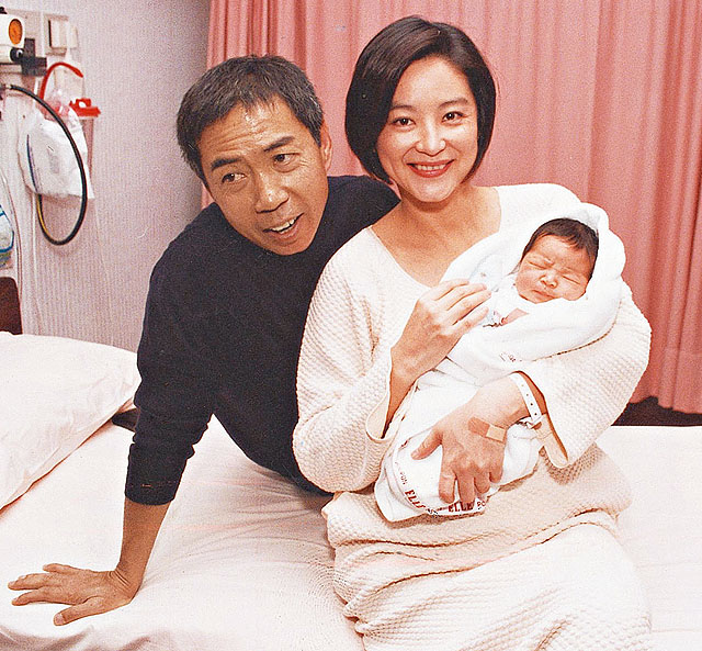 林青霞驚傳「離婚24年百億老公」拒當豪門婦？　情斷原因曝光「拿下80億贍養費」頭也不回離開