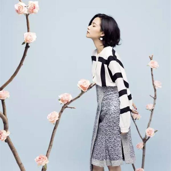 43歲的徐靜蕾比20歲時還美：女人可以不嫁，但不能下嫁