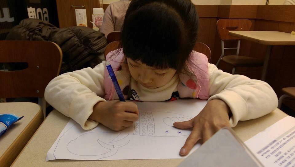 我會像恐龍一樣勇敢！10歲女孩走後「留下溫暖貼圖」仁醫不捨：她溫暖了這世界