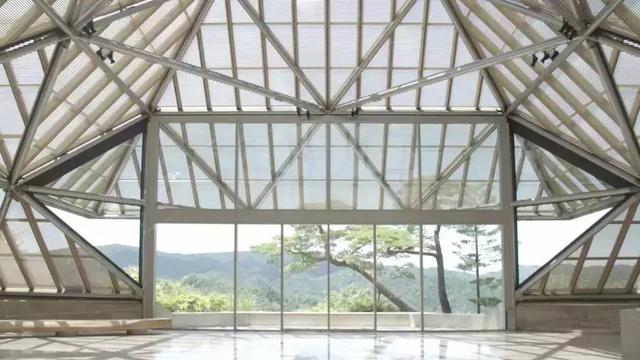 十里桃花源真的存在！貝聿銘用7年建造美術館  彷彿身在詩中：「忽逢桃花林，夾岸數百步」