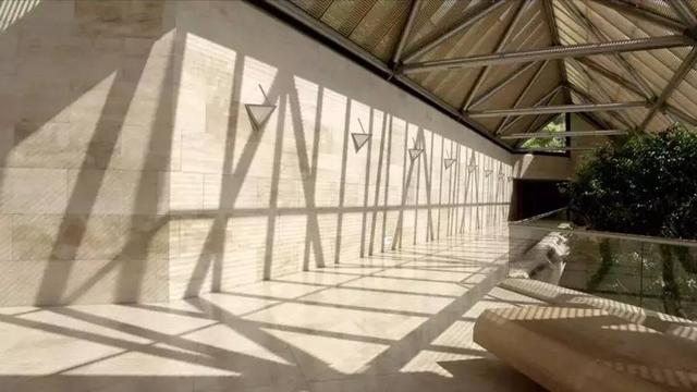 十里桃花源真的存在！貝聿銘用7年建造美術館  彷彿身在詩中：「忽逢桃花林，夾岸數百步」