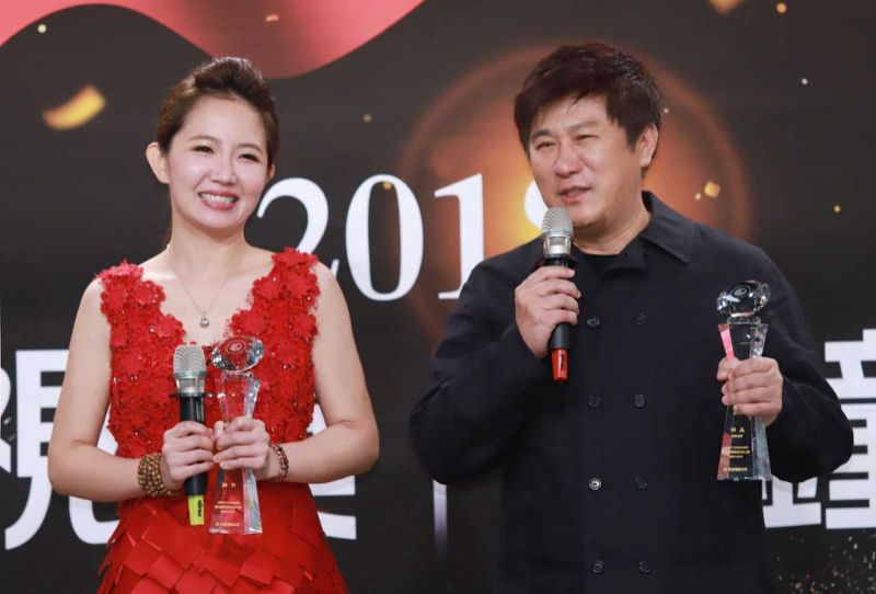 跟進費玉清？胡瓜自爆「將離開演藝圈」小禎也贊成　手擁4節目卻不想待：「一個個慢慢退掉」