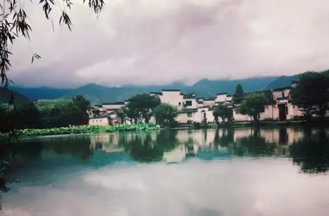 「再忙，也要去旅行」人生短短幾十年  衝出舒適圈讓故事留下：不要過別人希望的日子
