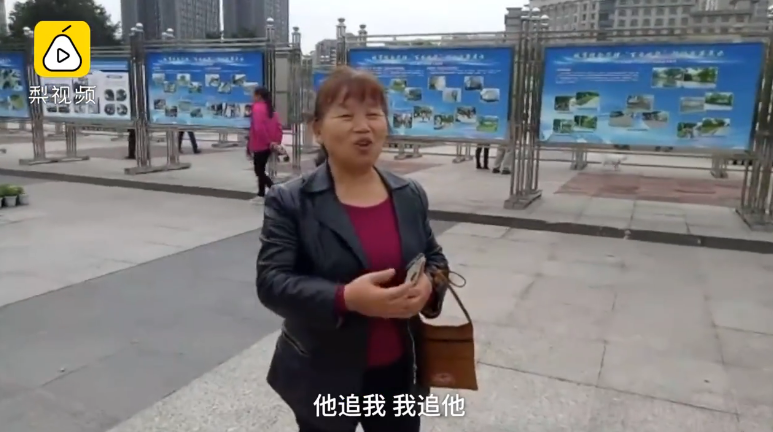 她牽著視障老伴「摸」風景！老婆「願把自己一隻眼給老公」卻無法配對：我就是他的眼