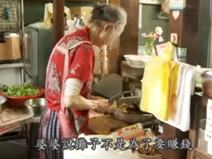 吃飽只要30元！雲林85歲婆婆麵攤月虧十萬元  「20年堅持不漲價」要讓學生吃飽飽：銅板美食有家的味道