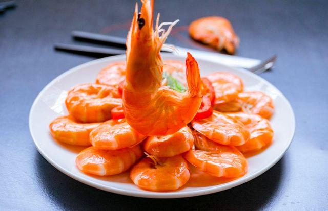 煮蝦時萬萬不可直接就煮「多加1步」蝦肉不但鮮嫩還沒有腥味