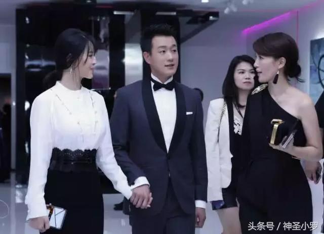 「娶了自己的大學老師」婚後上交財政大權 他用17年呈現婚姻最美模樣