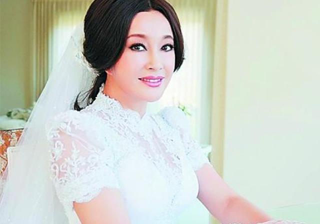 人生如戲！劉曉慶從「當紅演員到階下囚」　「經歷4段婚姻」始終追隨本心