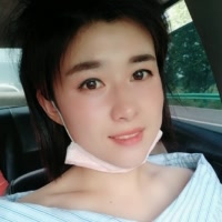 女工人「搬水泥自己來」灰頭土臉從不嫌　下班後變裝網友認不出：贏過一票女神