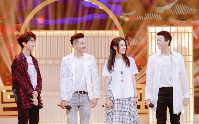 淡然接受不完美!舒淇這張臉「看著彷彿寫滿了故事」 舉手投足都充滿氣質