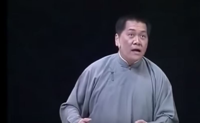 馮翊綱當社工用「不輪轉台語」和阿嬤聊天　一句「瓦特啦」讓萬人哭笑不得