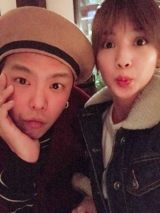 逼哭1.4萬人！楊丞琳高雄開唱「邀初戀男友同台」　抱著他爆哭道歉：「對不起我自以為很紅...」