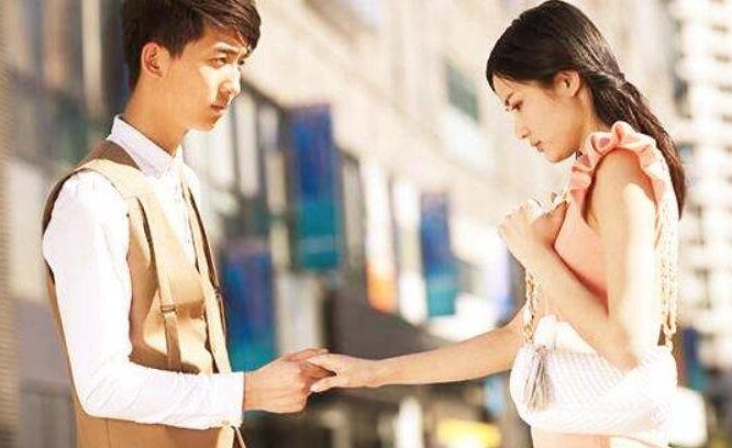 丈夫「假裝生意失敗」回家試探貌美妻子！妻子平靜的拿出一個帳本    他瞬間哭成淚人