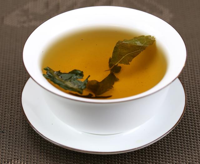 多半是「糖尿病足」的徵兆！雙腳一旦有4種表現要警惕：嚴重要截肢　教你4招「預防併發症」控制糖尿病