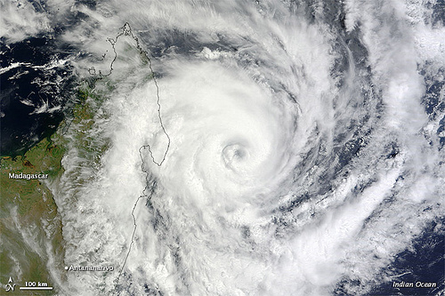 地球剩下12年！？溫室效應加劇「讓颱風更強更猛」　250年來最高溫嚇壞專家：「再高半度就掰掰」！