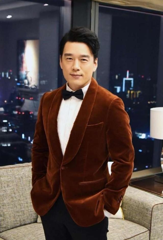 與妻子是青梅竹馬!王耀慶從相戀走到結婚 「17年始終如一」至今零緋聞