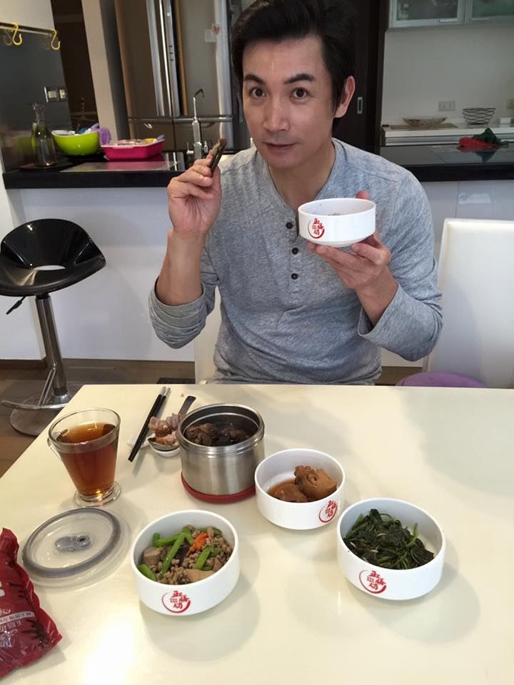 50歲伊正認「害怕婚姻」想一輩子單身　直到遇見「小16歲嫩妻」含淚告白：為了妳不再當逃兵