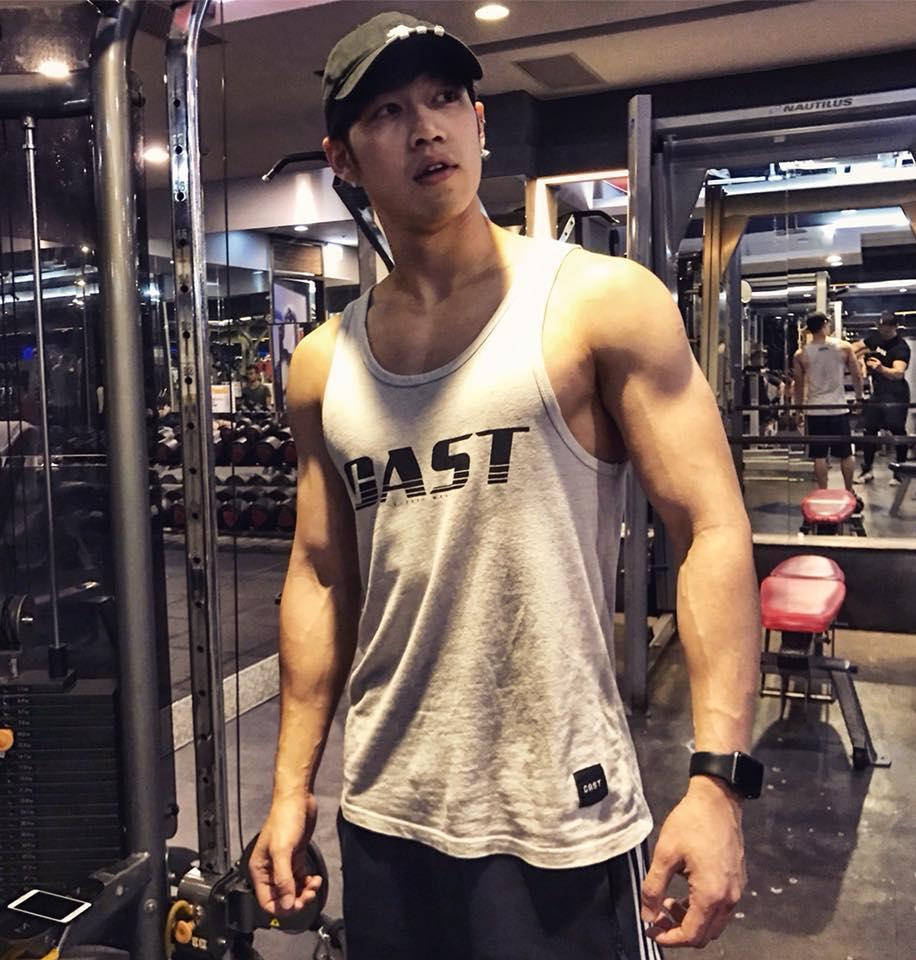 穩定交往中？小甜甜宣布戀情「新歡是小6歲猛男」　模樣曝光「網友口水流滿地」：這個很可以