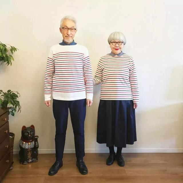 六旬夫婦相愛38年天天情侶裝！76萬粉絲大嘆最美愛情：「從青絲到白髮，一生一人」