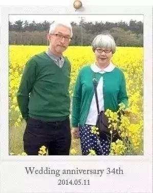 六旬夫婦相愛38年天天情侶裝！76萬粉絲大嘆最美愛情：「從青絲到白髮，一生一人」