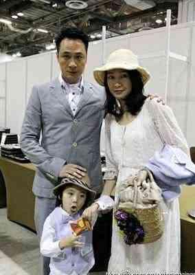 嫁對男人！吳鎮宇不忘婚禮承諾「從沒讓妻子做家務」　當了「21年吳太太」一直被寵愛著