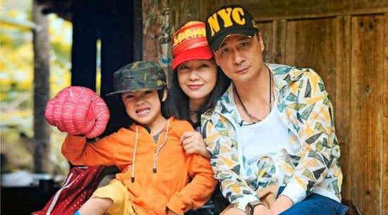 嫁對男人！吳鎮宇不忘婚禮承諾「從沒讓妻子做家務」　當了「21年吳太太」一直被寵愛著