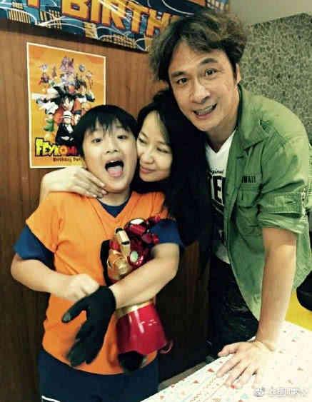 嫁對男人！吳鎮宇不忘婚禮承諾「從沒讓妻子做家務」　當了「21年吳太太」一直被寵愛著