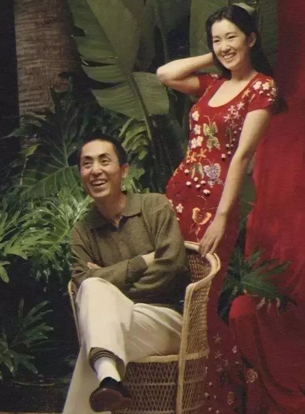 53歲鞏俐只戀愛不結婚：張藝謀不想給的，她也沒再問別人要