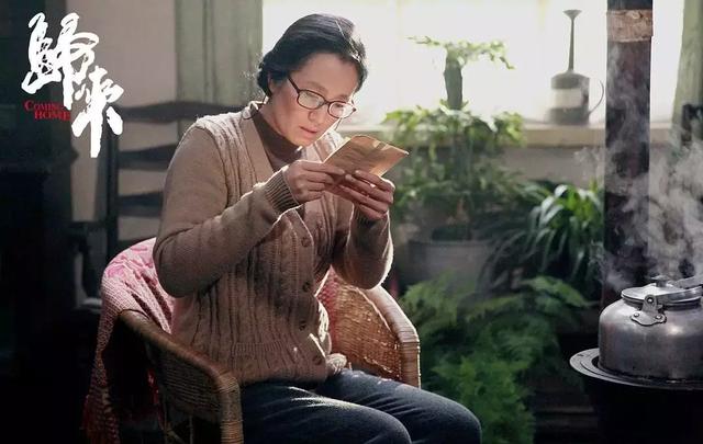 53歲鞏俐只戀愛不結婚：張藝謀不想給的，她也沒再問別人要