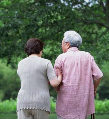 【小中風】先兆微象，每個人都需要知道「尤其是經常手腳麻木的朋友」要注意哦