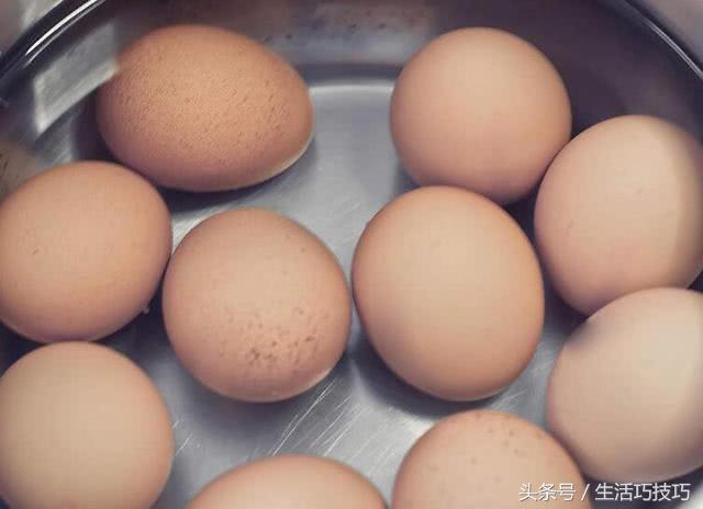 煮雞蛋總是開裂？教你一招「雞蛋不開裂還自動脫殼」好吃又好剝