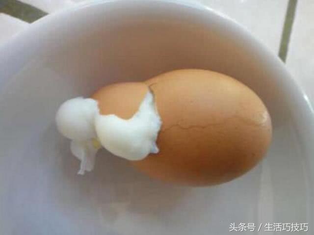 煮雞蛋總是開裂？教你一招「雞蛋不開裂還自動脫殼」好吃又好剝