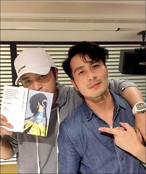 郭彥甫畫進羅浮宮「幕後功臣是老婆」　常搞失蹤「啃老本4年」淚謝妻：她撐起這個家