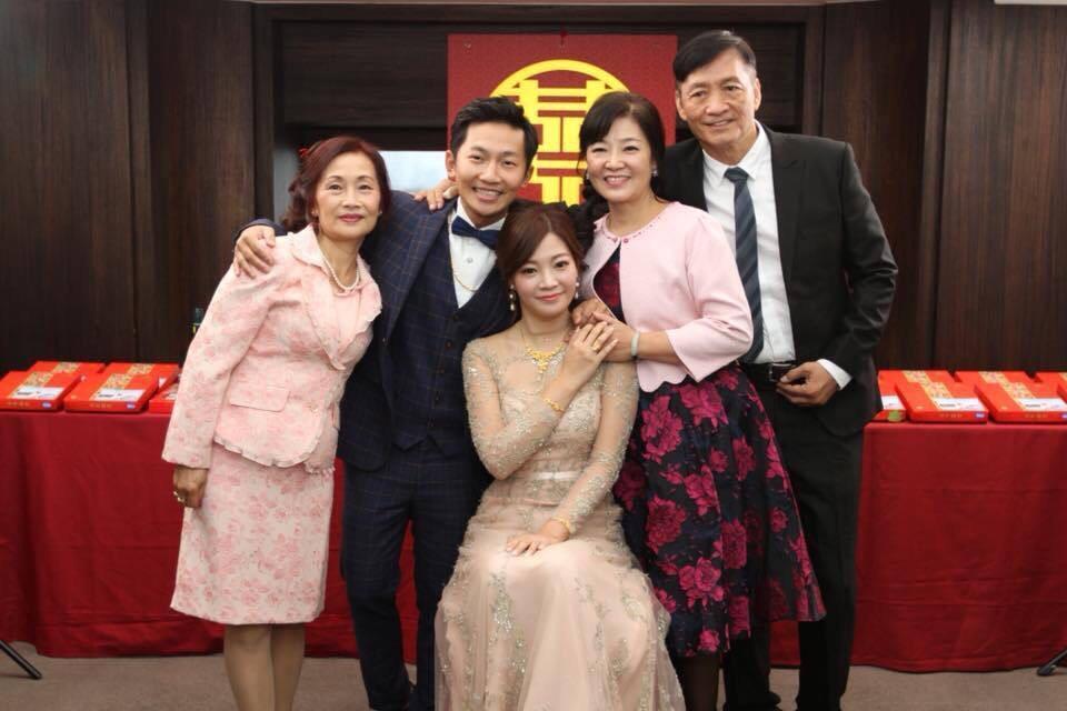 蔡昌憲娶某「溫馨訂婚宴」曝光　3年前承諾「買到房子、存到婚禮金才提親」空姐老婆美翻