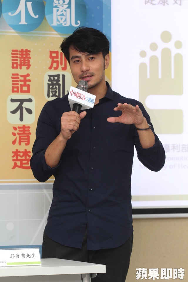 郭彥甫登上羅浮宮「20幅畫作全數賣出」　企業家搶著要「證明畫家也能賺大錢」贏過一堆上班族