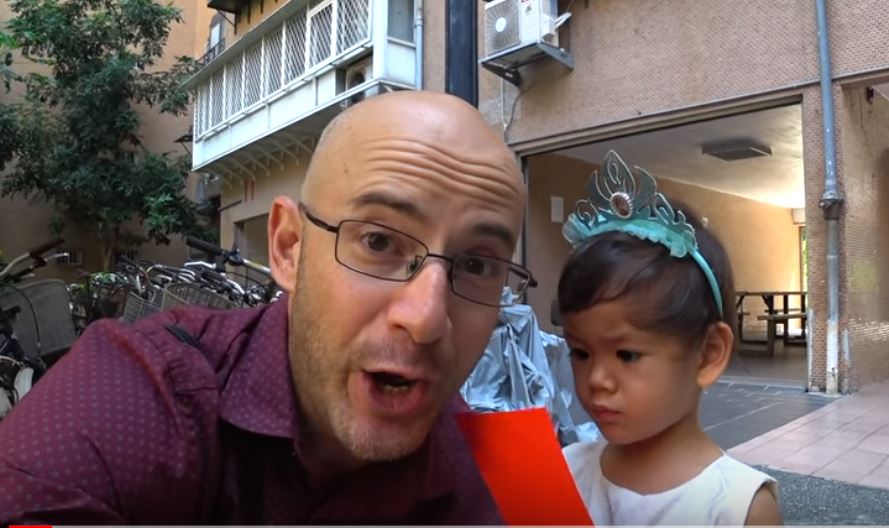 吳鳳參加「台灣婚禮」拿到喜餅好開心：有禮物　「神譬喻」台灣和土耳其的不同被狂推！