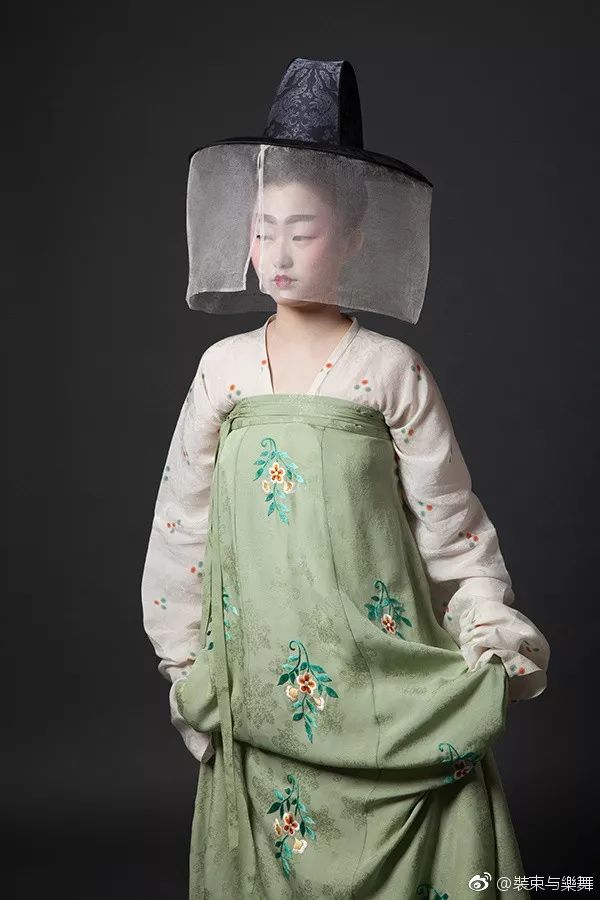 11年復原200套漢服，一路火到英國！網友：開眼了，真的驚艷了世界！ 