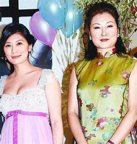 看看賈靜雯對公婆的態度，終於知道修傑楷為什麼這麼寵她了！